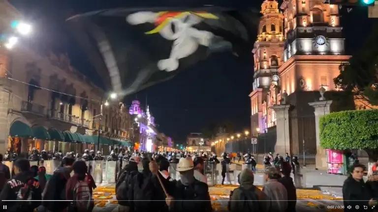 ‘Justicia para Carlos Manzo’: estudiantes protestan en Uruapan y Morelia por asesinato de alcalde; suspenden clases