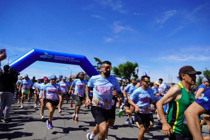 Gran convocatoria en la 2ª Carrera Solidaria por el Hogar de Niños en Caleta Olivia