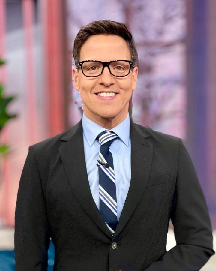 Raúl González: Book, Podcast, and TV Triumphs in 2025