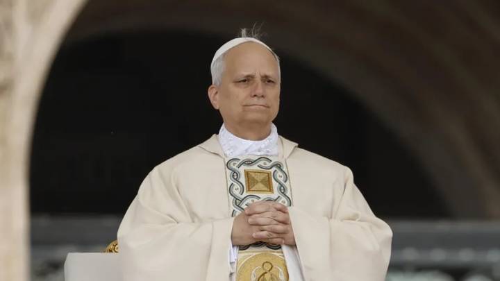 El Papa León XIV pide que los sacerdotes puedan atender a los migrantes detenidos en Estados Unidos: "Nadie sabe lo que está pasando"