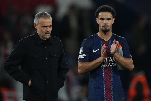 PSG busca abrir brecha sobre sus rivales en carrera por título de la Ligue 1