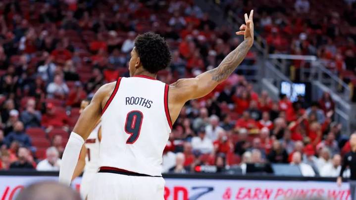 No. 11 Louisville scorches South Carolina State in season opener