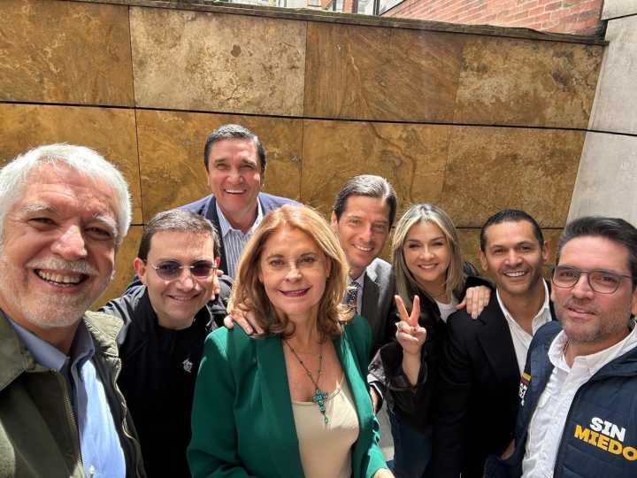 Precandidatos de derecha exploran mecanismos de unidad para 2026