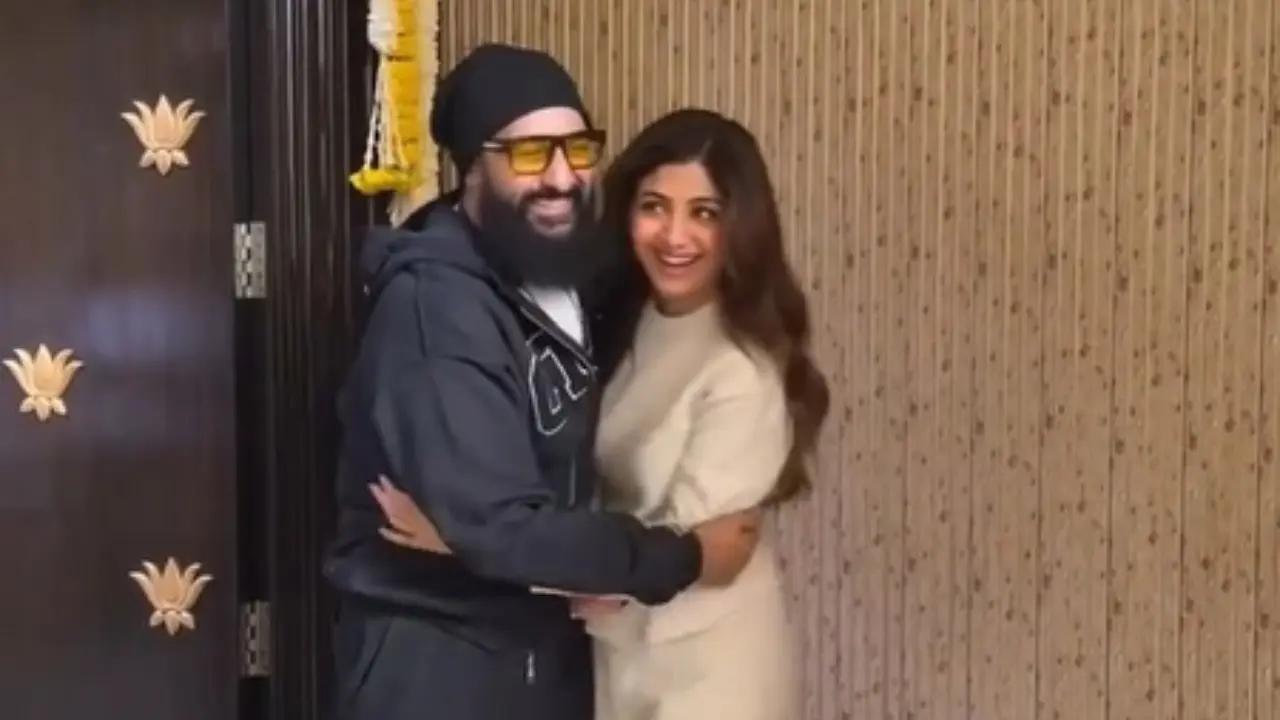 Shilpa Shetty is 'still spinning in love' on 16th anniversary with Raj Kundra