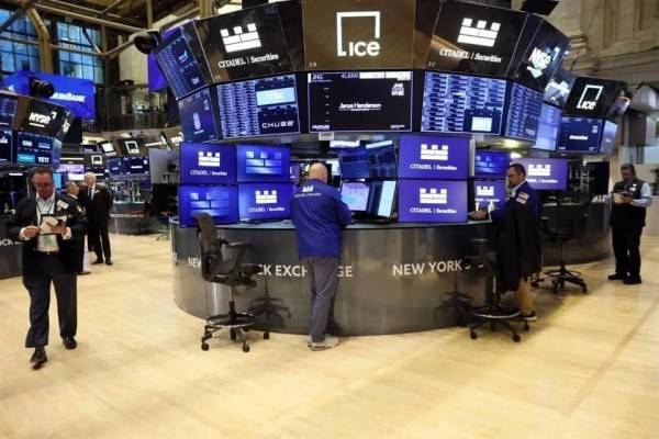 Llevan 'Magníficas 7' a Nasdaq a mayor racha en 8 años