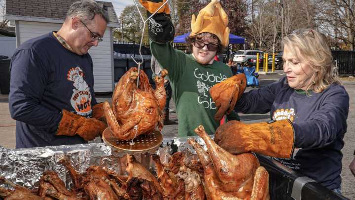 Turkey fry: Feeding 7,000 Thanksgiving meals in the Upstate