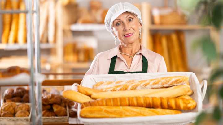 5 Best Grocery Store Bakeries, According To Reddit