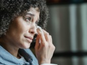 Qué significa llorar con facilidad, según la psicología