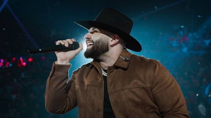 Carín León se solidariza con víctimas de incendio en Waldo’s de Hermosillo