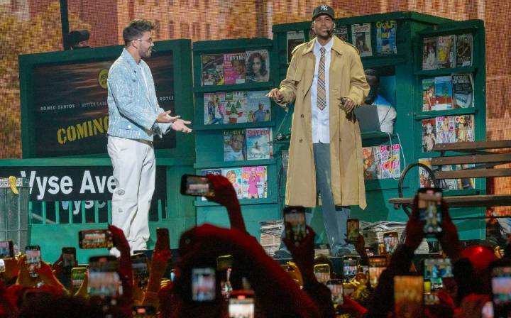 Romeo Santos y Prince Royce lanzan su primer álbum conjunto Better late than never