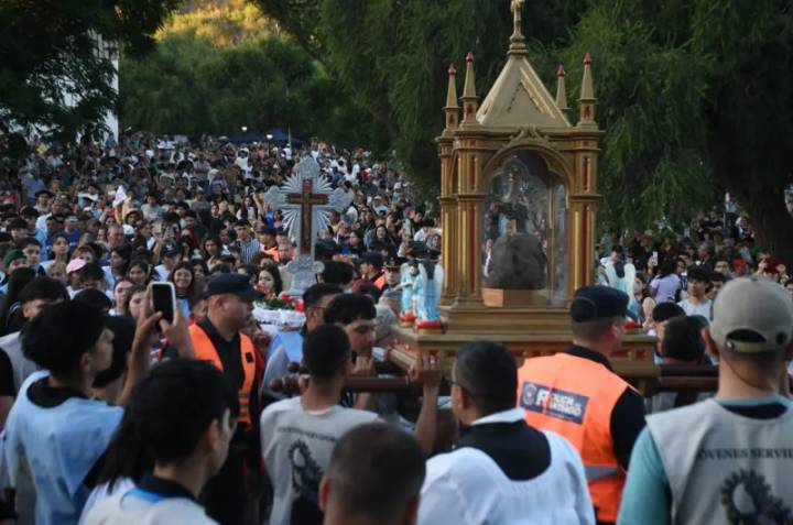 Miles de devotos honraron a la virgen de Consolación de Sumampa