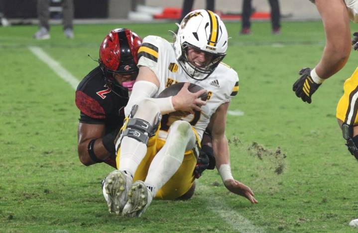 NFL prospect watch: Aztecs' Trey White and Lucky Sutton closing strong