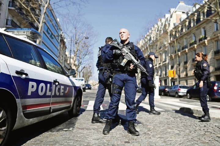 Francia movilizará su red diplomática en América Latina contra el narcotráfico