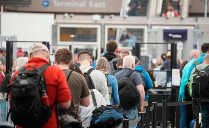 EU supera por segundo día los mil vuelos cancelados por el cierre de gobierno