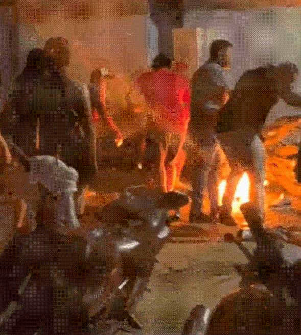 VIDEO: Incendio en concierto de Chiapas: joven rociado con gasolina y herido de gravedad