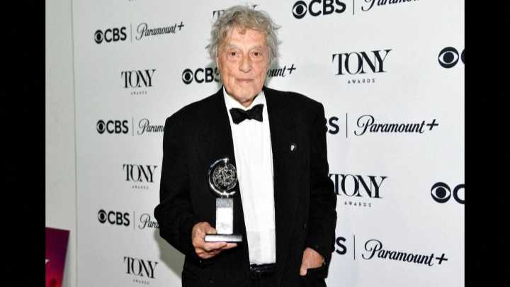 Playwright Sir Tom Stoppard dies aged 88