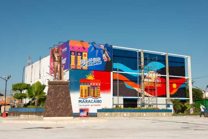 ¡Fiesta en La Curva de Molina! Alcaldía de Maracaibo inaugura este viernes las plazas Bolívar y Maracaibo
