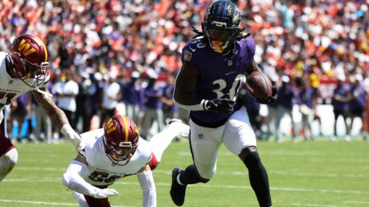 Patriots elevate veteran RB D'Ernest Johnson to 53