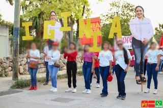 Akil: alcaldesa financiada por el crimen organizado