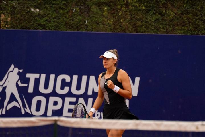 Solana Sierra se instaló en los cuartos de final