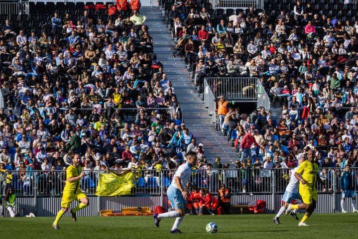 El partido de Aspanoa se estrena en el Ibercaja Estadio con 10.000 asistentes y una goleada solidaria