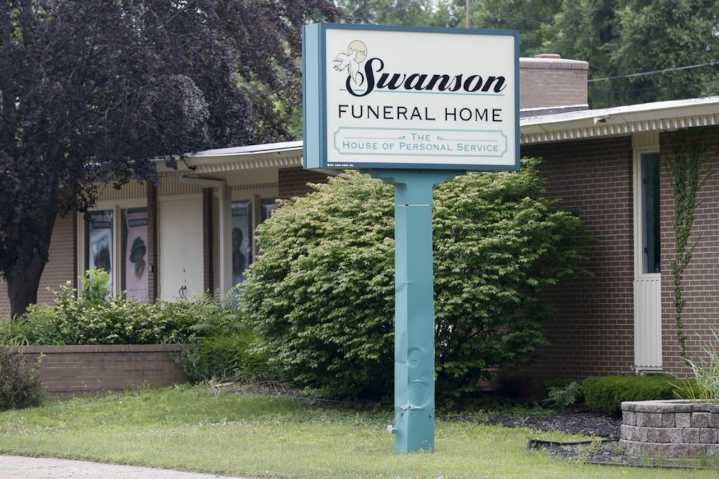 Former funeral home in Flint a ‘pile of rubble’ after early