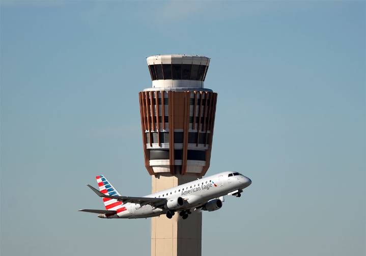 Thanksgiving air traffic could ‘slow to a trickle’ if government shutdown persists, Transportation Secretary Duffy says