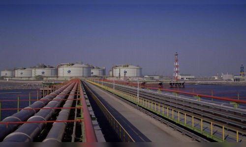 Petronet LNG Q2 net profit falls 5% to ₹806 crore on lower revenue; declares ₹7 dividend