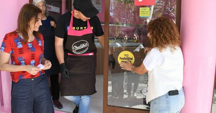 Más de mil comercios de Neuquén capital ya se sumaron al programa «Habilitá Gratis»