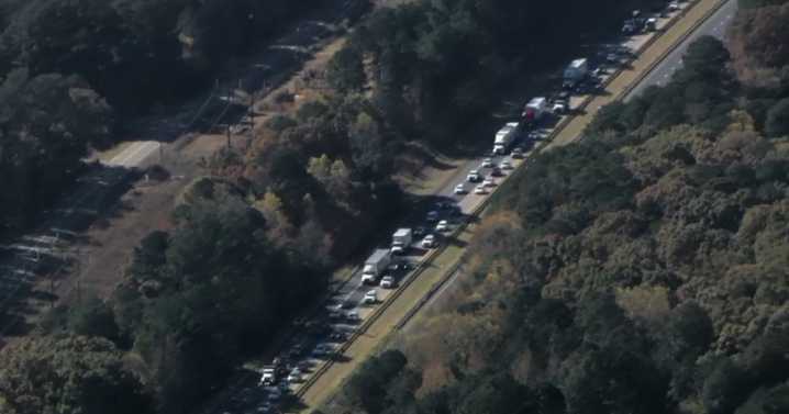 Crash backed up traffic on US