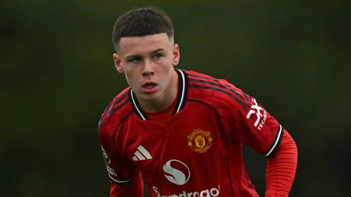 Wayne Rooney's son Kai lined up for surprise Old Trafford debut in December