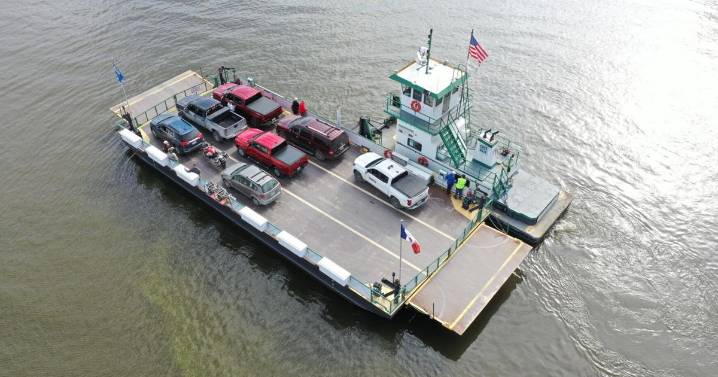 Lansing travel update: Black Hawk car ferry changes hours for holiday weekend