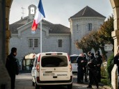 Two break out of French jail in 'old-fashioned' bed sheets escape