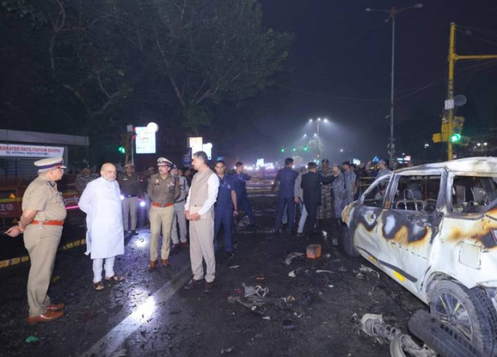 Home Minister Amit Shah visited blast site near Delhi’s Red Fort and reviewed the situation