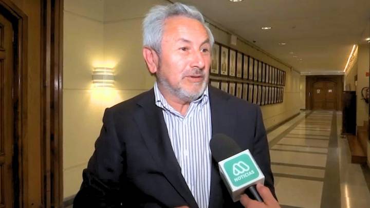 Diputado Cosme Mellado es denunciado por abuso sexual contra su exasesora