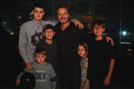 Ausencias de peso. Vicuña festejó sus 47 años rodeado de familia y amigos: la dedicatoria de Anita Espasandín