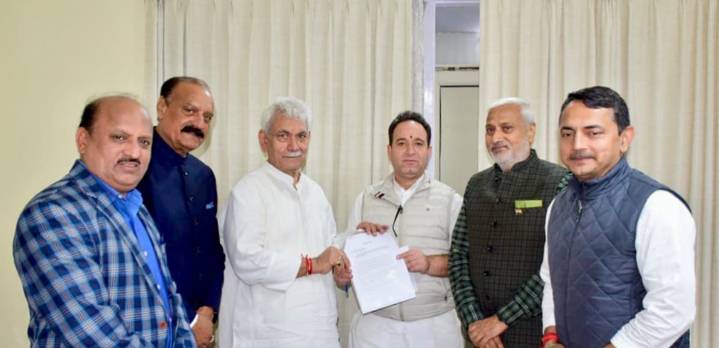 BJP Legislators Meet LG In Jammu; Demands Revocation Of First MBBS Admission List In SMVDIME