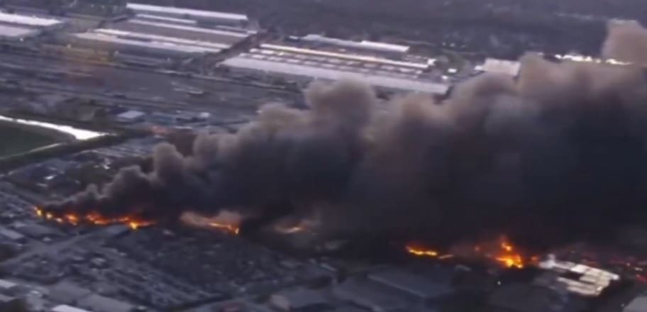 EE.UU.: avión de carga se estrella tras despegar del aeropuerto de Louisville, Kentucky