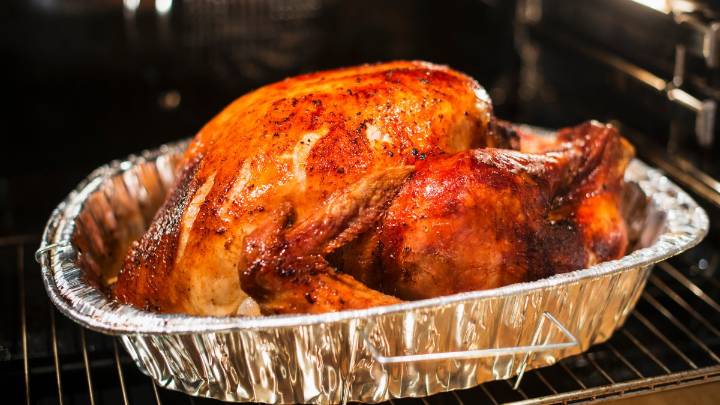 Cooking a Thanksgiving turkey? Tips for safely frying, storing and reheating