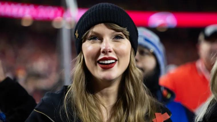 Why Taylor Swift isn't at Travis Kelce's Thanksgiving game for Chiefs vs. Cowboys