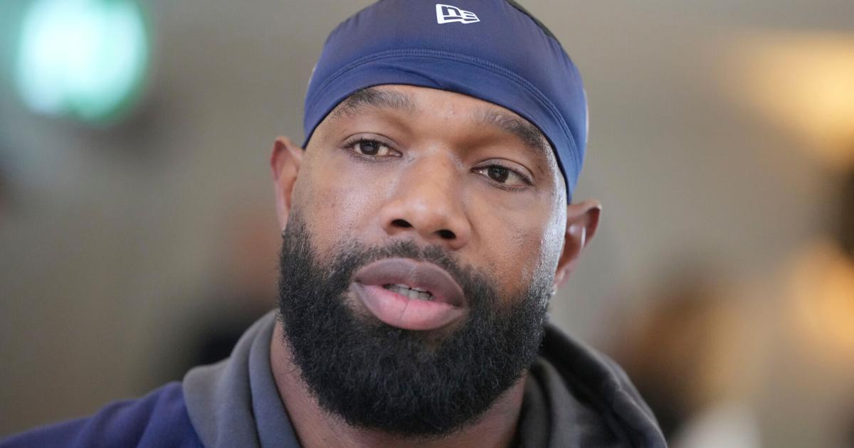 At age 41, Marcedes Lewis becomes oldest tight end to play in NFL game