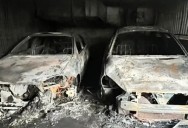 Incendio en edificio de Santa Mónica afecta al menos 10 vehículos