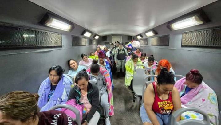 INPE traslada a 25 internas del penal de Sullana a Trujillo y Cajamarca