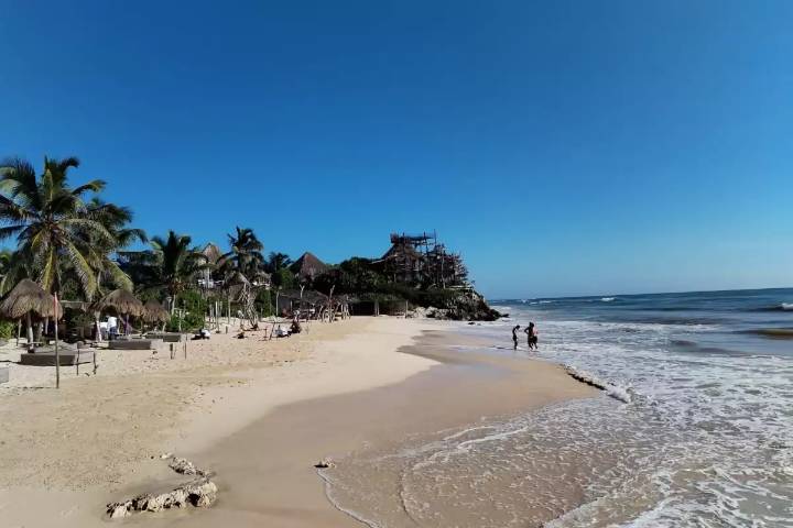 Anuncian apertura de seis nuevos accesos públicos a playas de Tulum