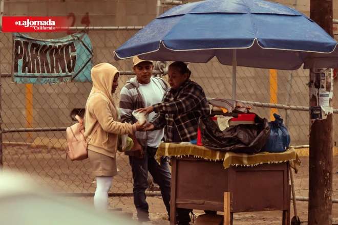 Choques, cortocircuitos, volcaduras y caída de postes por las lluvias en Tijuana