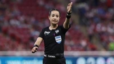 Nomina el IFFH a mexicana como la Mejor Árbitra del Mundo