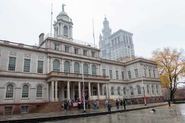 NYC City Council to vote on raising politicians’ salaries, report says