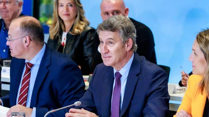 Feijóo aplaude la decisión “correcta” de Mazón y carga contra Sánchez: “Se debería de haber ido hace mucho más tiempo”