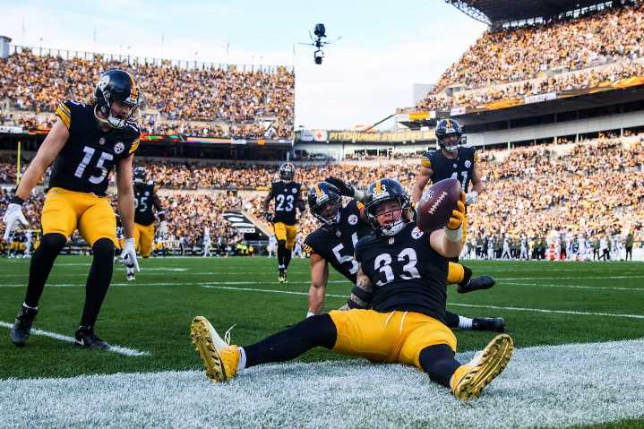 This overlooked Steelers rookie is having a breakout season that has Mike Tomlin raving about his potential