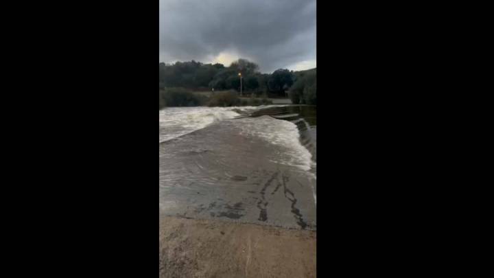 Las lluvias causan desprendimientos de piedras y acumulación de agua en varias carreteras de Cáceres More